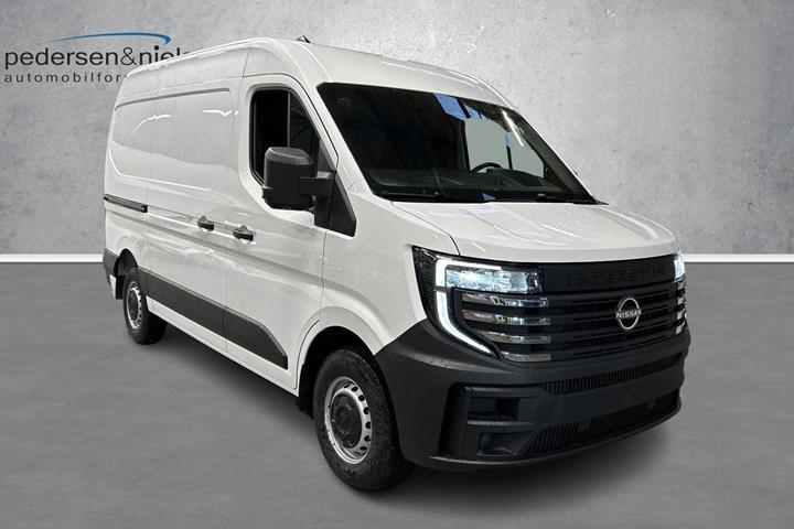 Hvid Nissan Interstar fra 2025