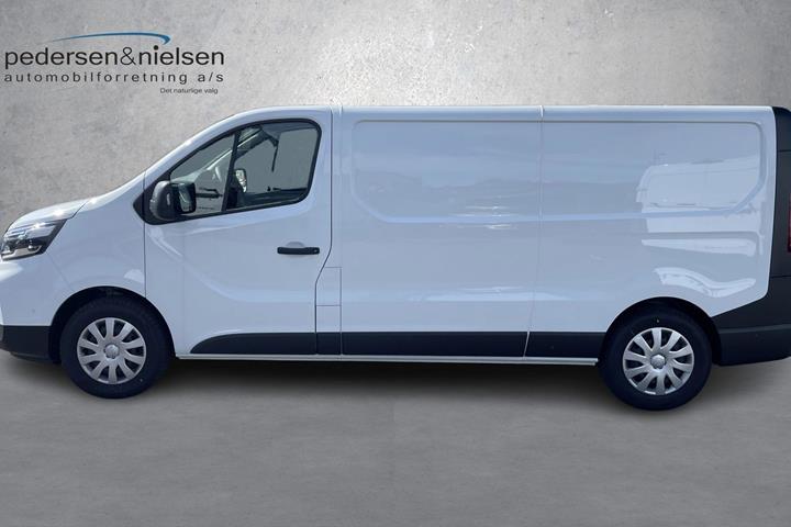 Hvid Nissan Primastar fra 2026