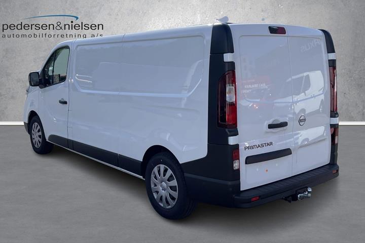 Hvid Nissan Primastar fra 2026