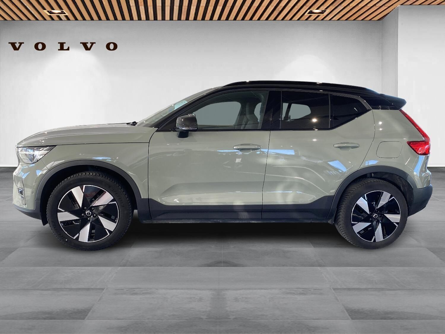 Volvo XC40 Recharge Extended Range Ultimate 252HK 5d Aut.