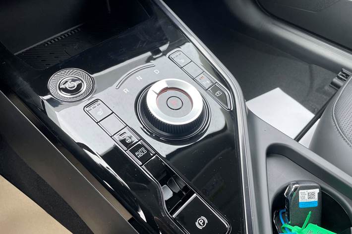 Hvid Kia Niro EV fra 2025