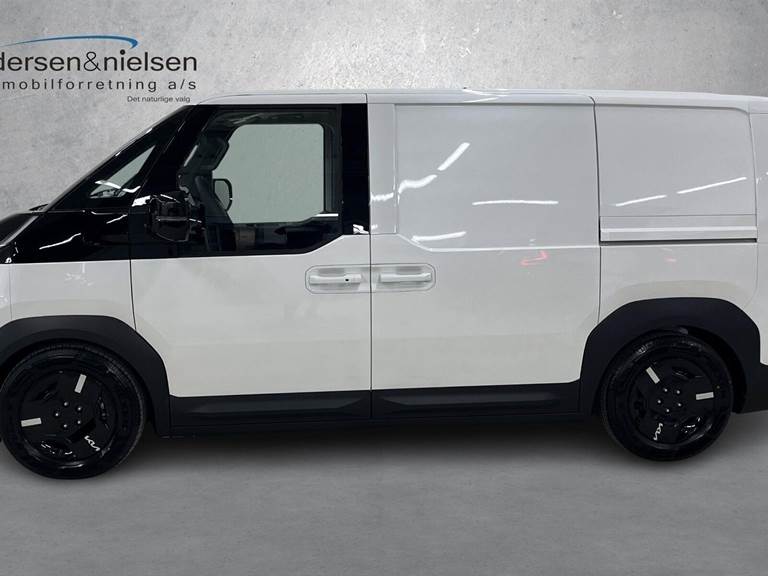 Kia PV5 Cargo L2H1 EL Long Range Work 163HK Van Aut.