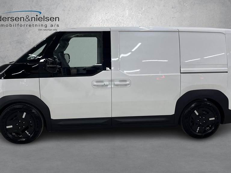 Kia PV5 Cargo L2H1 EL Long Range Work Pro 163HK Van Aut.