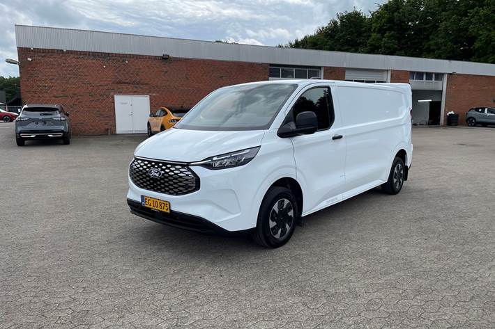 Hvid Ford E-Transit Custom fra 2024