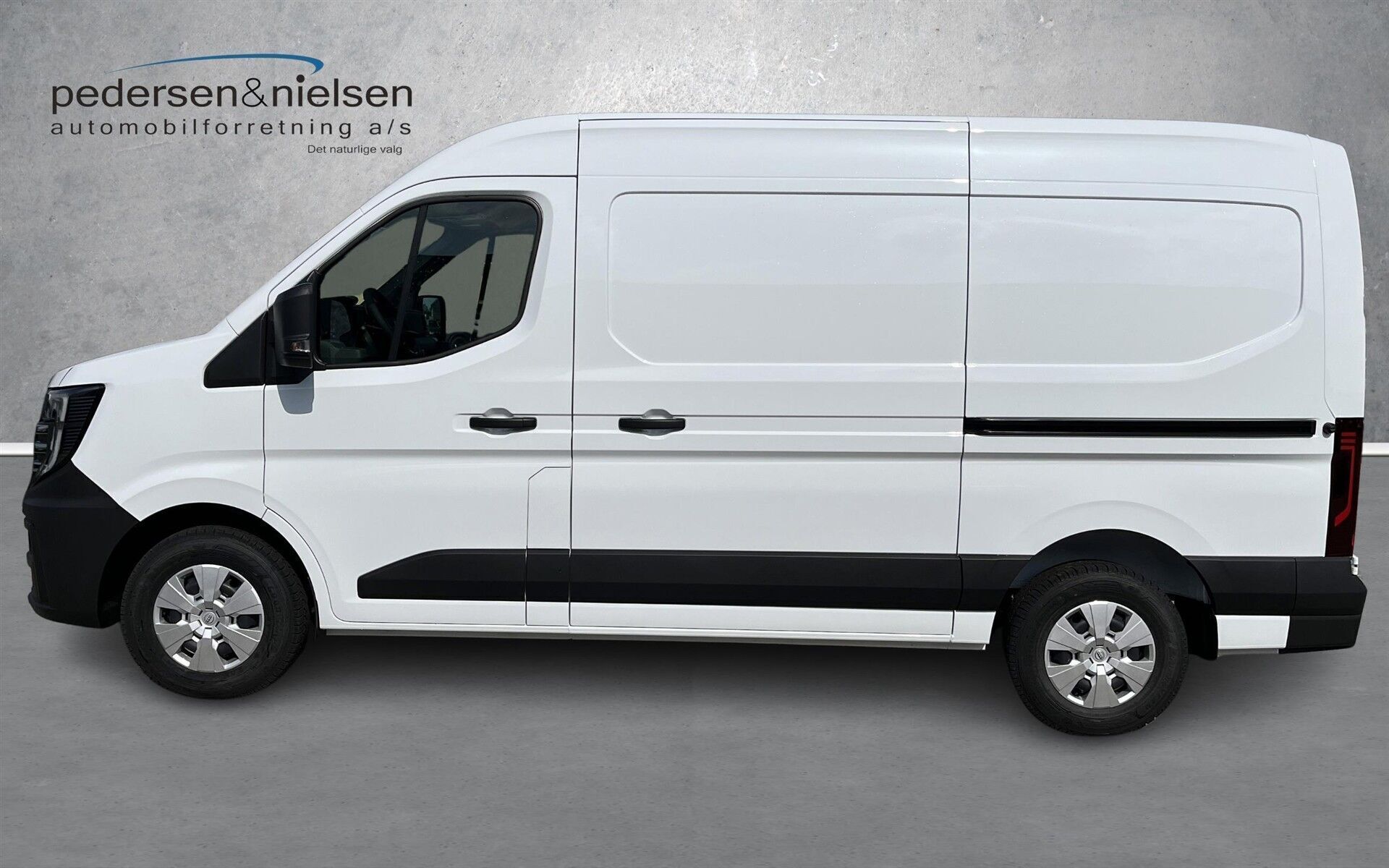 Nissan Interstar 2,0 L2H2 DCi N-Connecta 150HK Van 9g Aut.