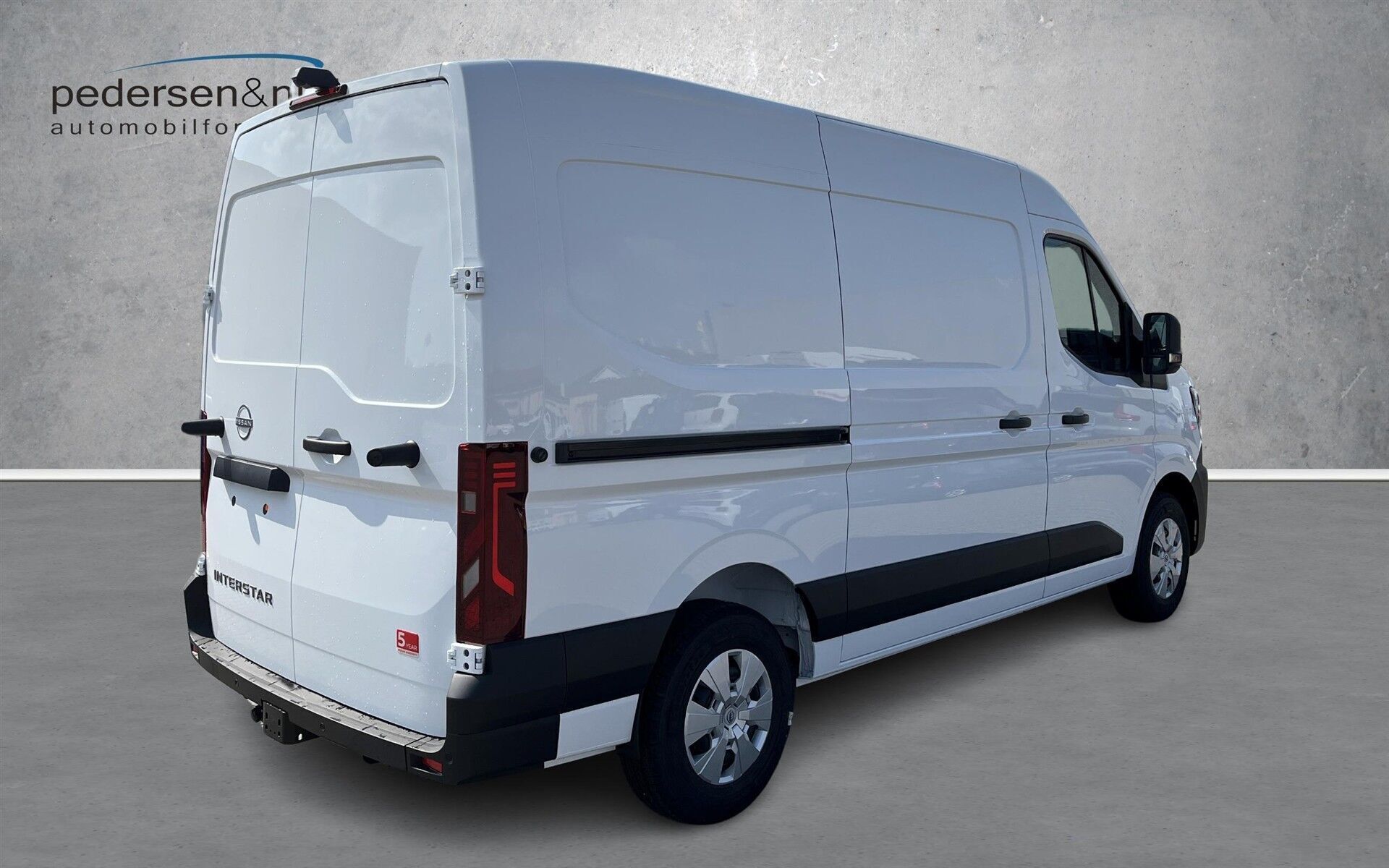Hvid Nissan Interstar fra 2025
