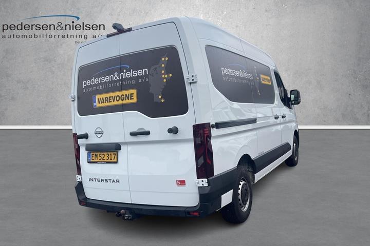 Hvid Nissan Interstar fra 2025