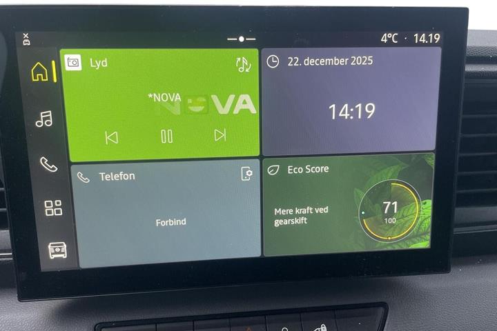 Hvid Nissan Interstar fra 2025
