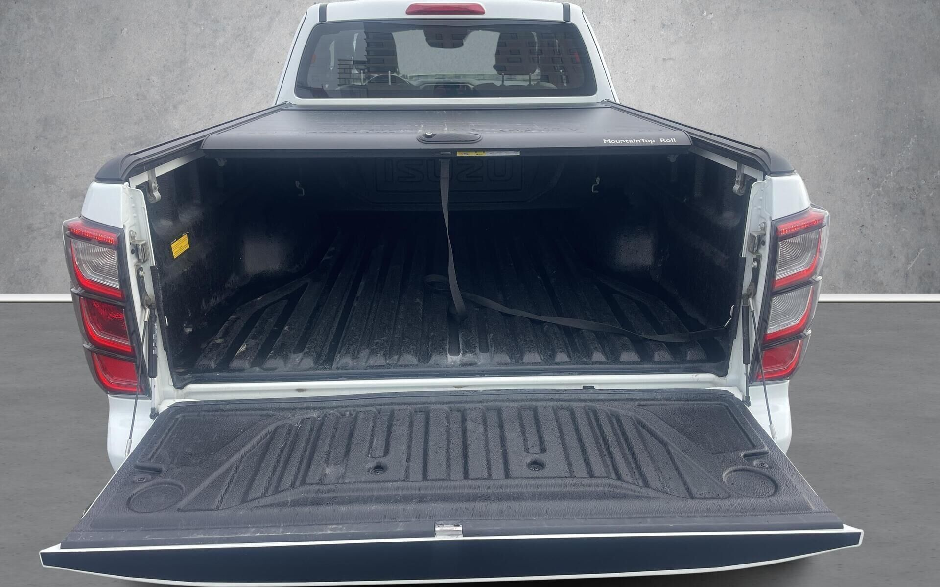 Hvid Isuzu D-Max fra 2025