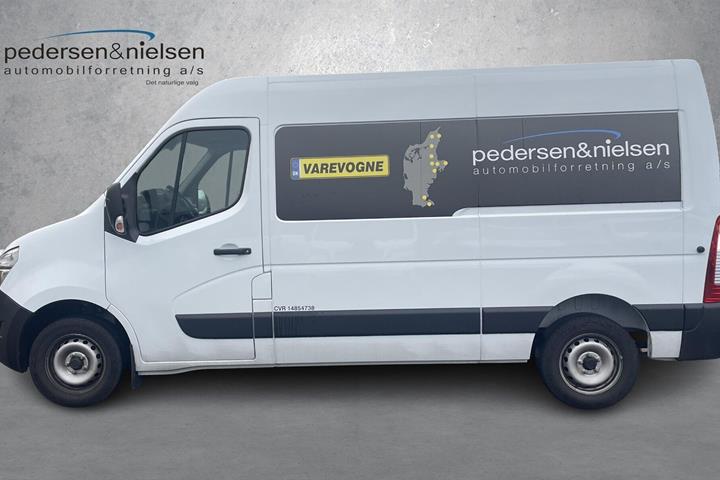 Hvid Nissan Interstar fra 2025