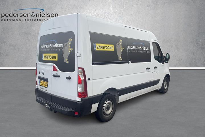 Hvid Nissan Interstar fra 2025