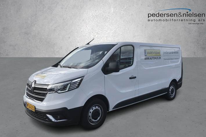 Hvid Renault Trafic fra 2023