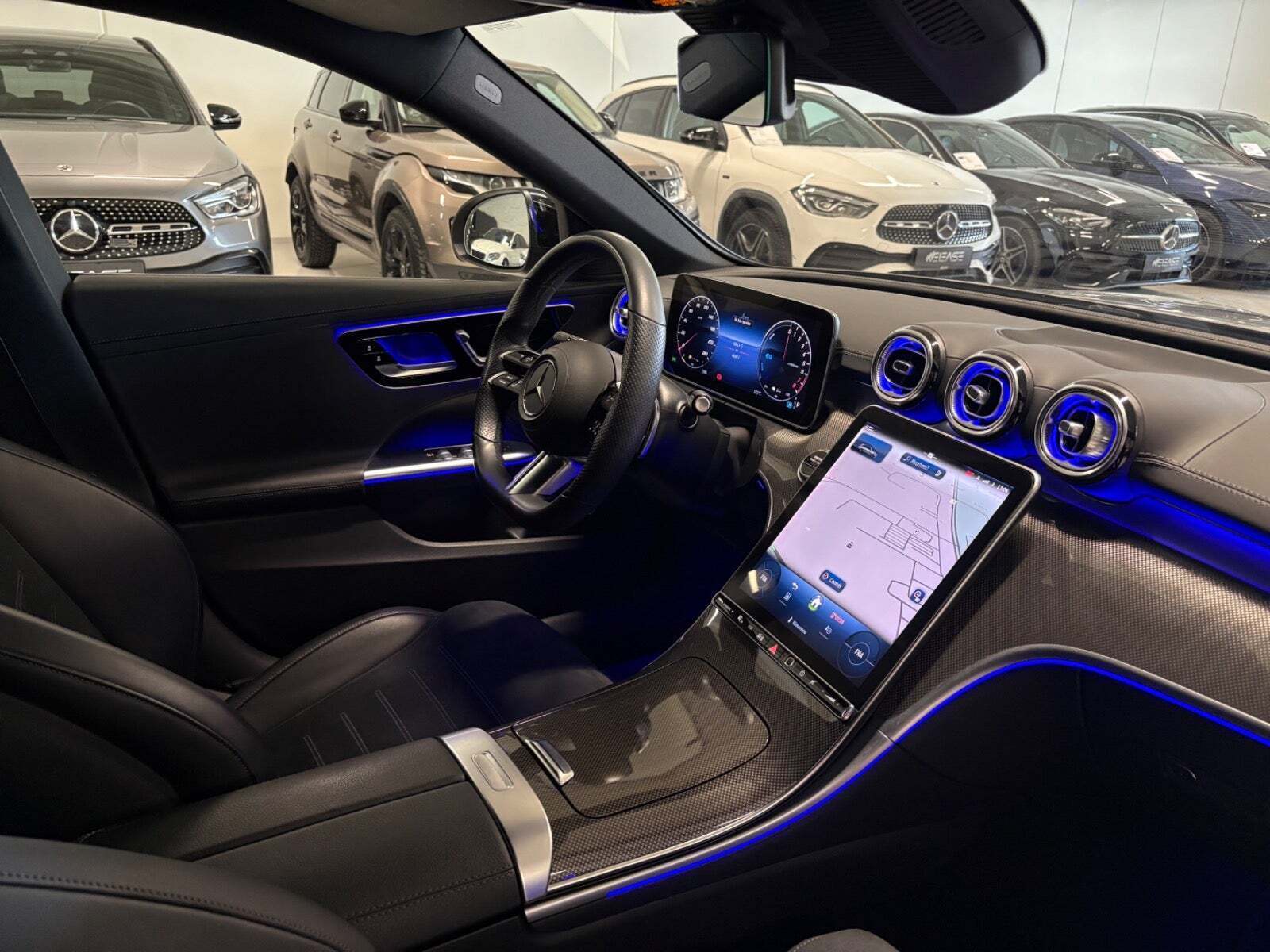 Sølv Mercedes C300 e fra 2022