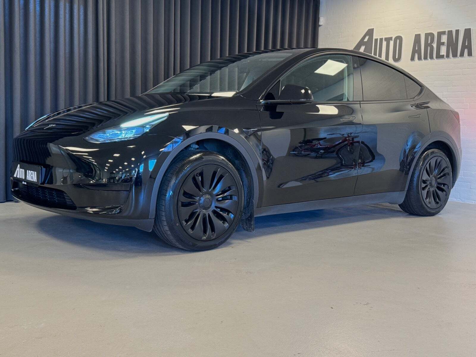 Tesla Model Y RWD
