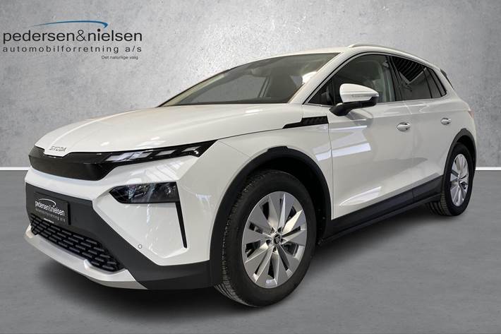 Hvid Skoda Elroq fra 2025 set udefra