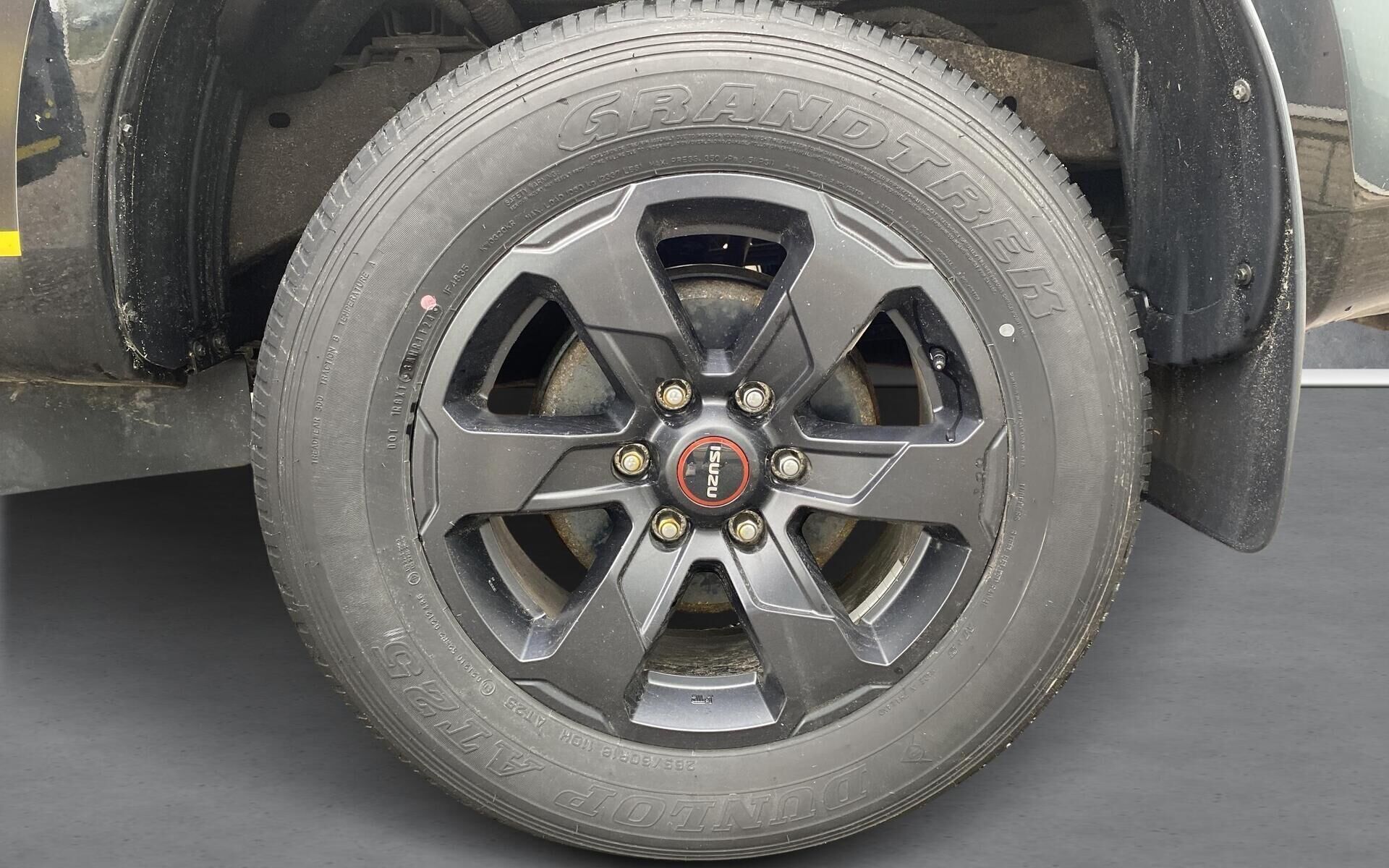 Sort Isuzu D-Max fra 2025