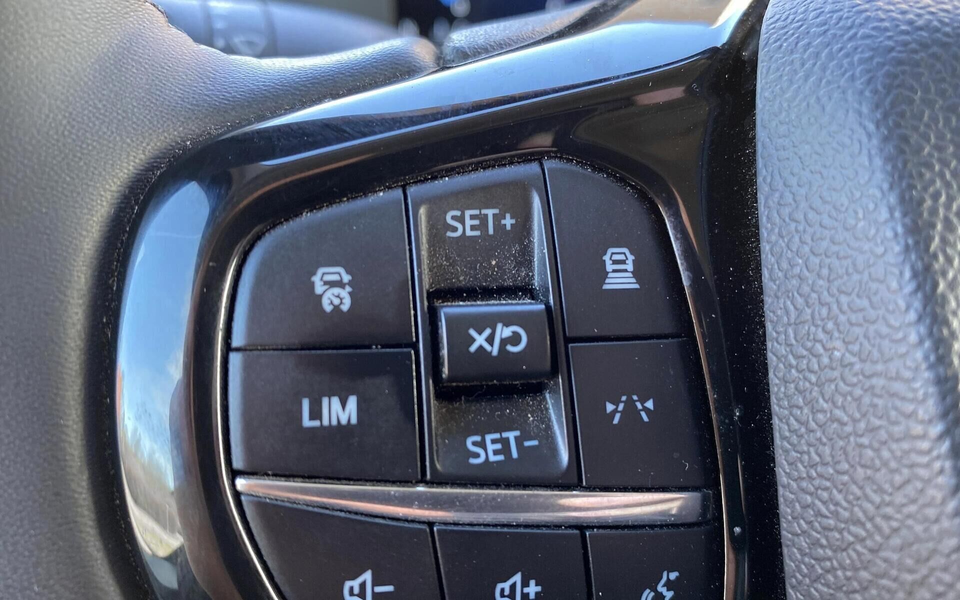 undefined Ford Transit Custom fra 2025 set indefra