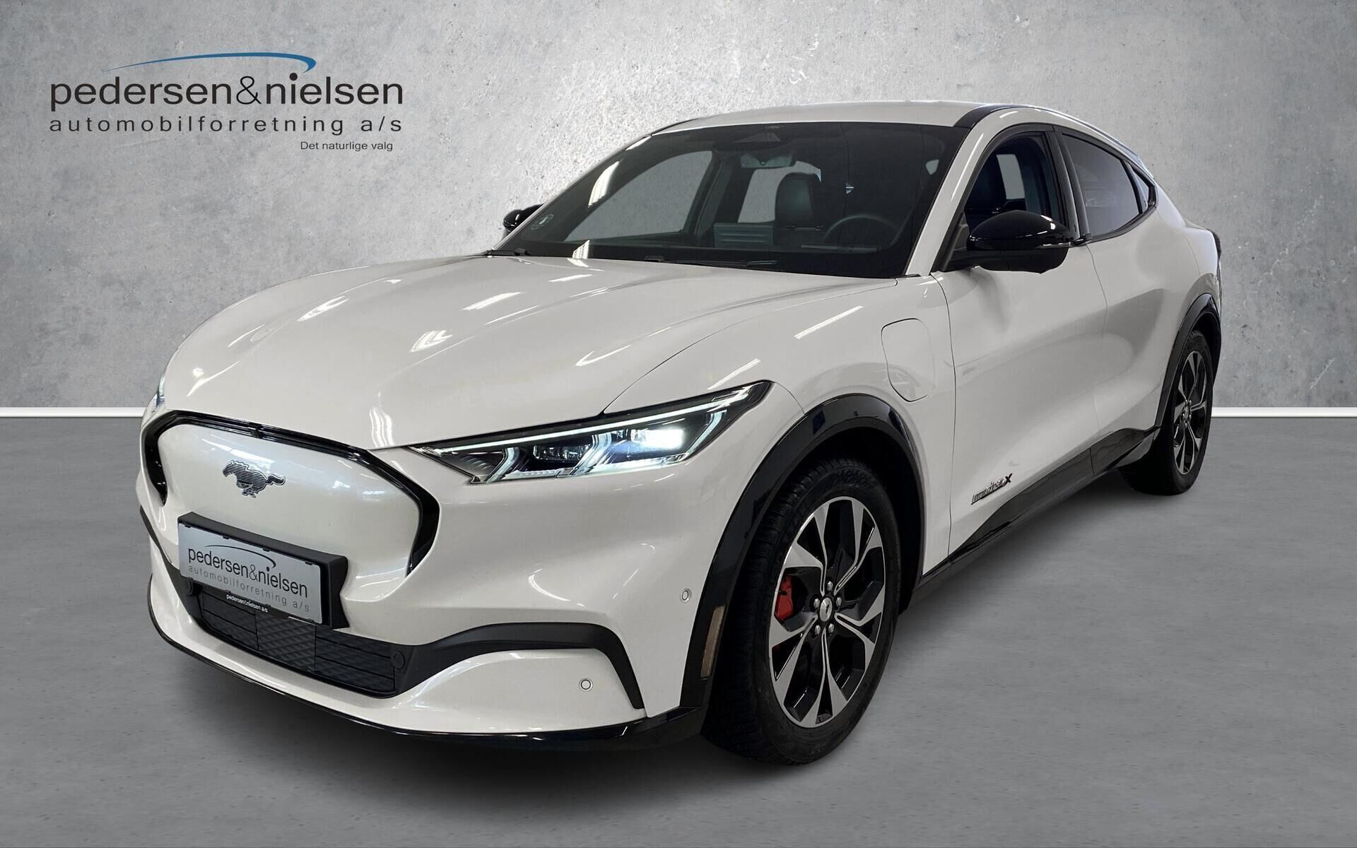 Ford Mustang Mach-E EL UR Premium AWD 351HK 5d Aut.