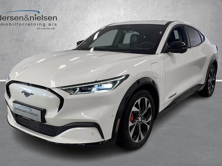 Ford Mustang Mach-E EL UR Premium AWD 351HK 5d Aut.