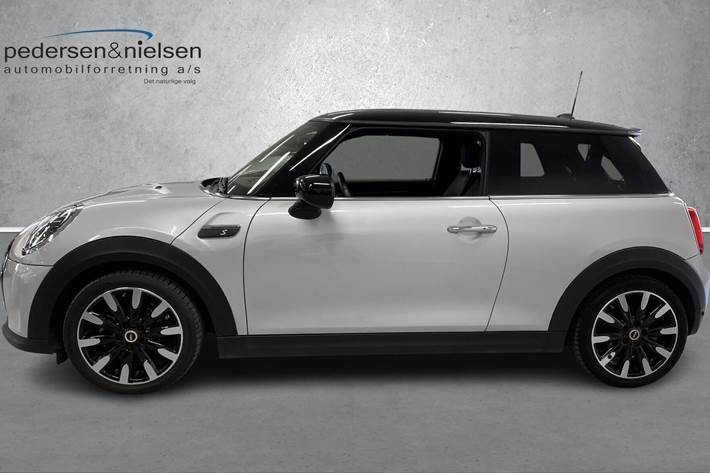 Hvid Mini Cooper fra 2022