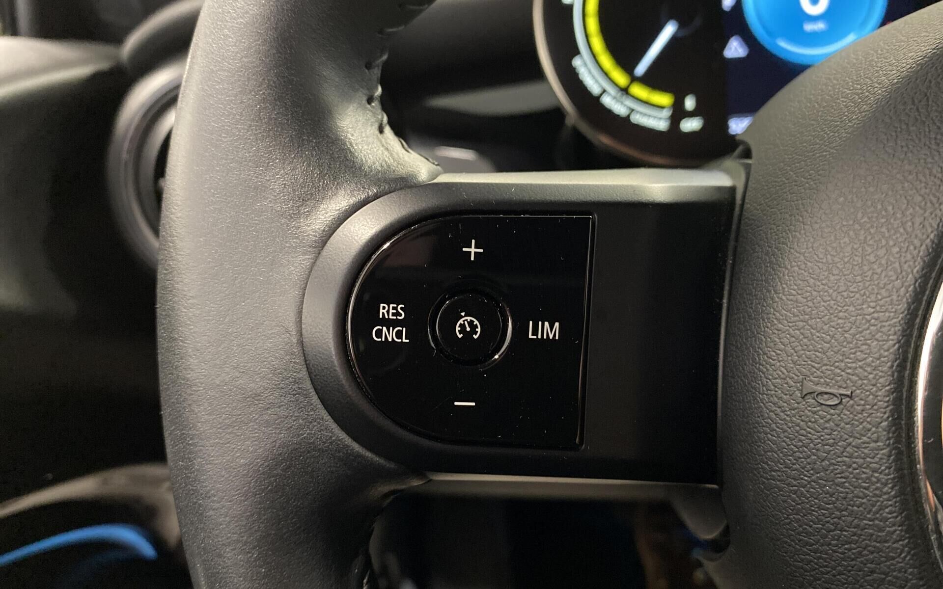 Hvid Mini Cooper fra 2022