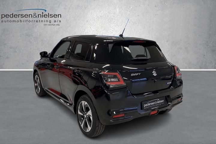 Sort Suzuki Swift fra 2024
