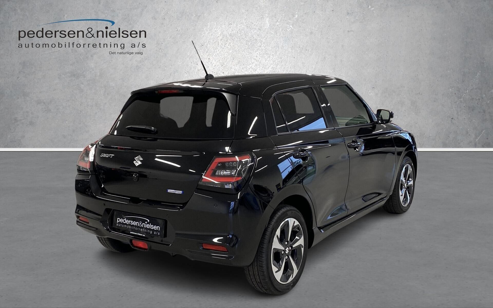 Sort Suzuki Swift fra 2024