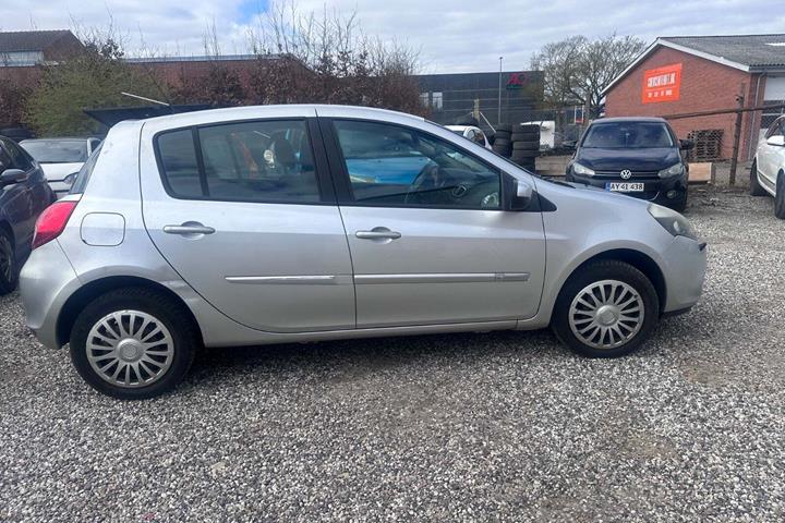 undefined Renault Clio III fra 2012