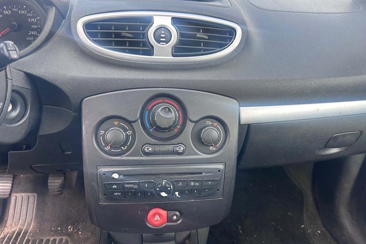 undefined Renault Clio III fra 2012