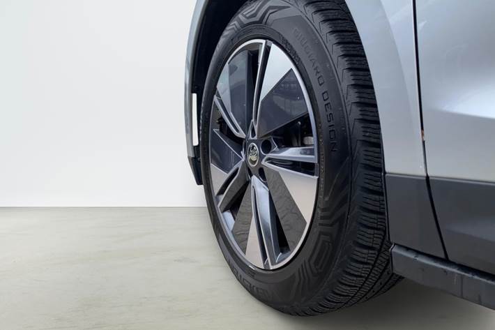 Sølv Skoda Enyaq fra 2024