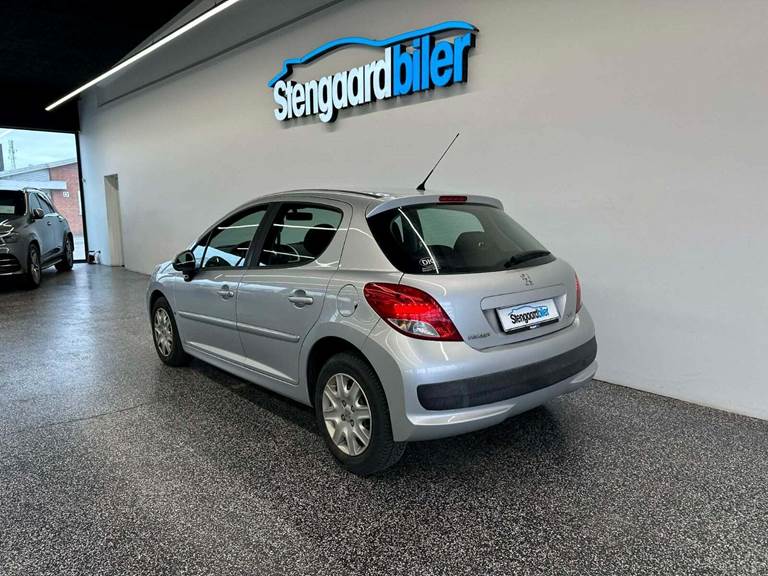 Peugeot 207 1,4 HDi 70 Active