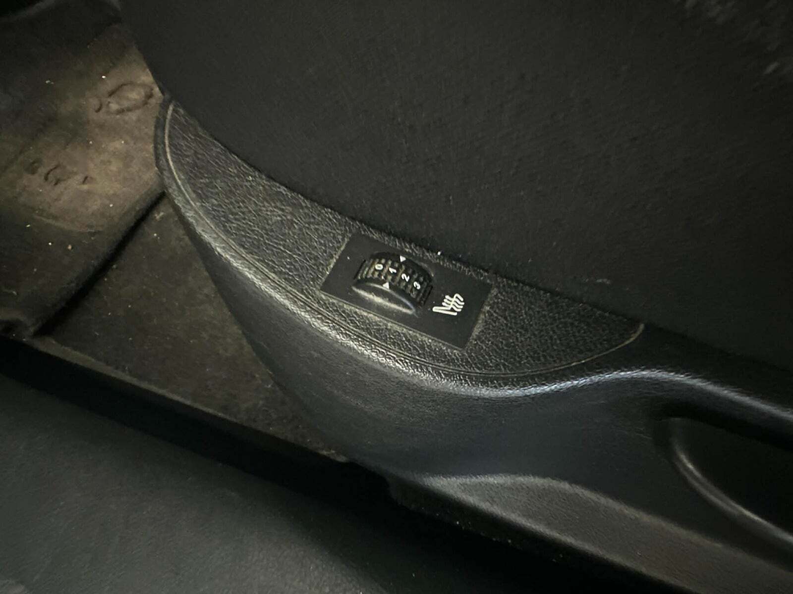 Sølv Peugeot 207 fra 2011