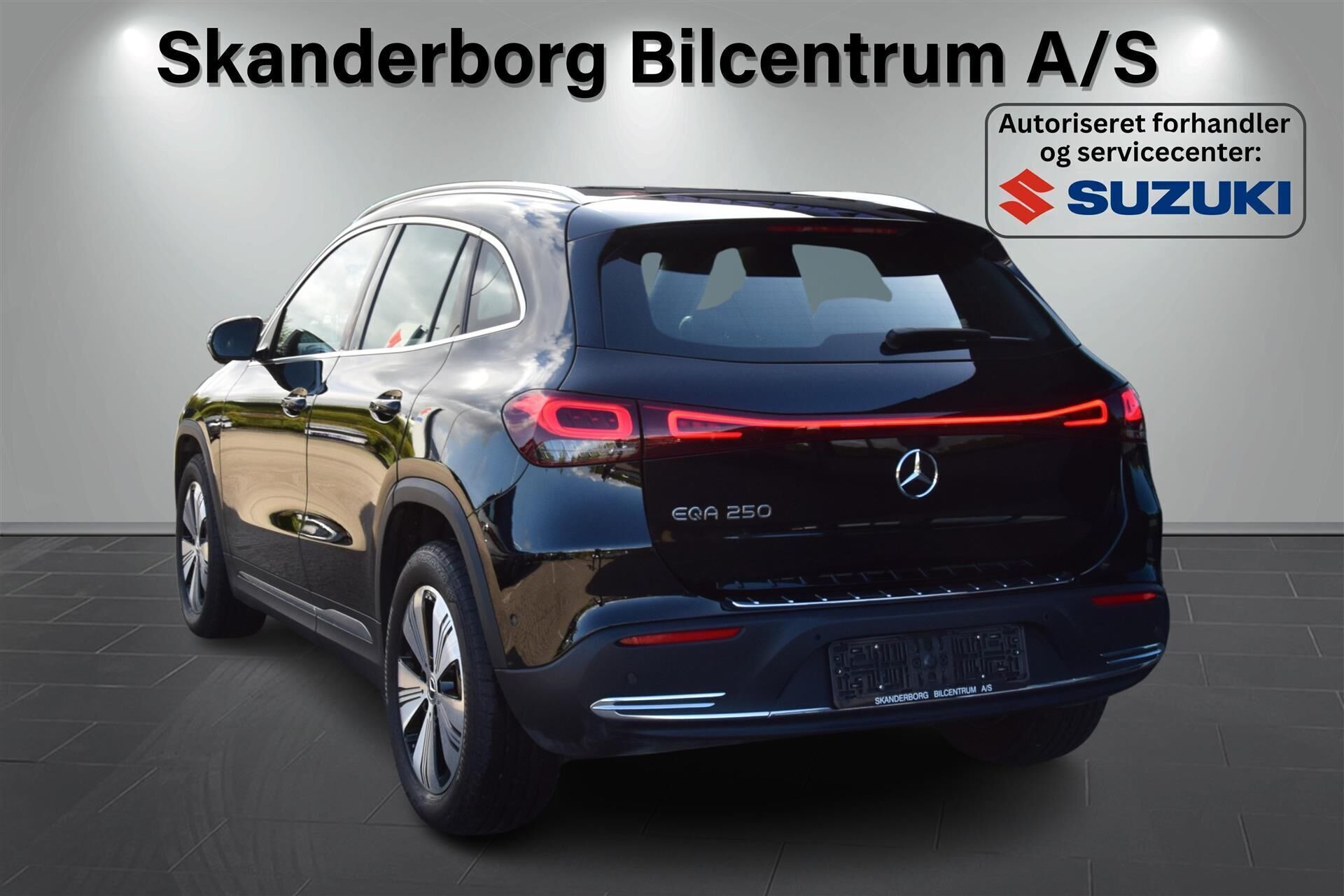 Sort Mercedes EQA 250 fra 2022