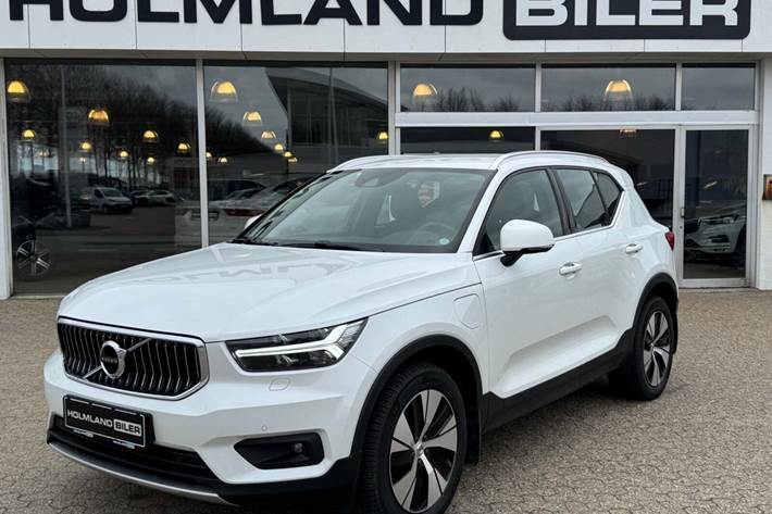 Hvid Volvo XC40 fra 2021