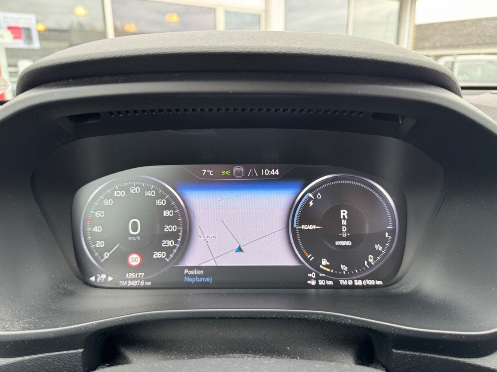 Hvid Volvo XC40 fra 2021