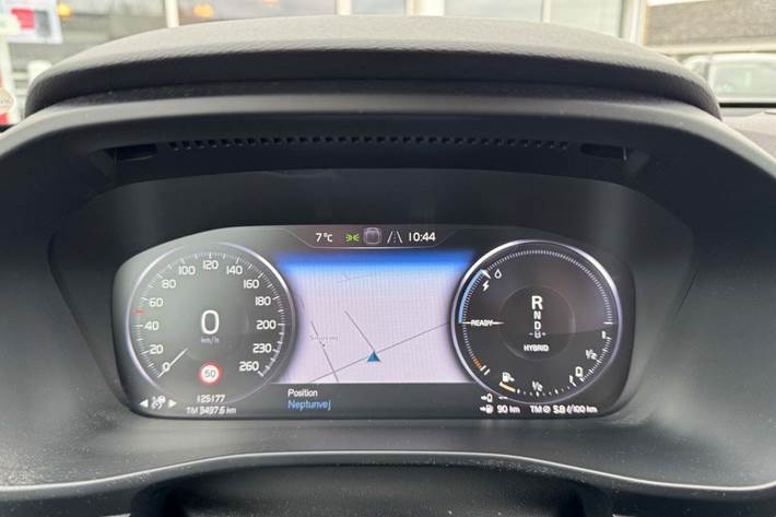 Hvid Volvo XC40 fra 2021