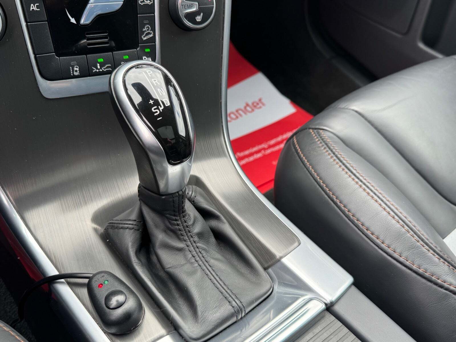 Sort Volvo XC60 fra 2014