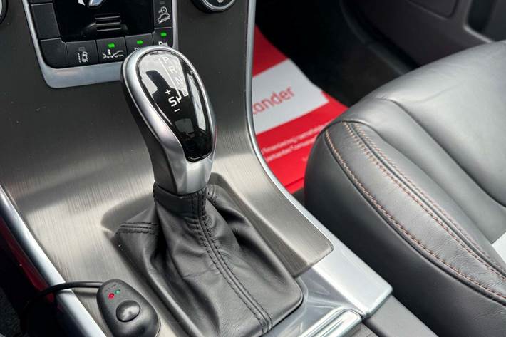 Sort Volvo XC60 fra 2014