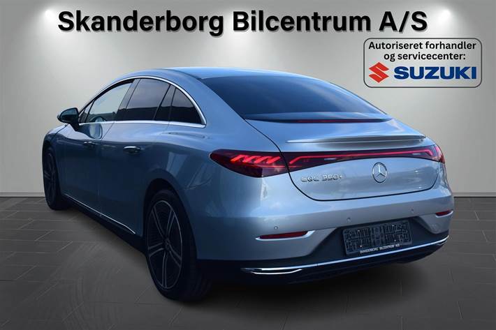 Sølv Mercedes EQE 350+ fra 2022