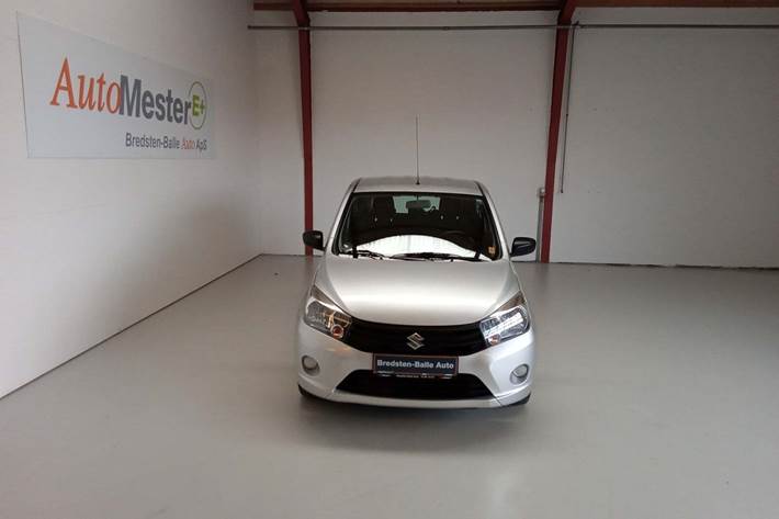 Sølv Suzuki Celerio fra 2015
