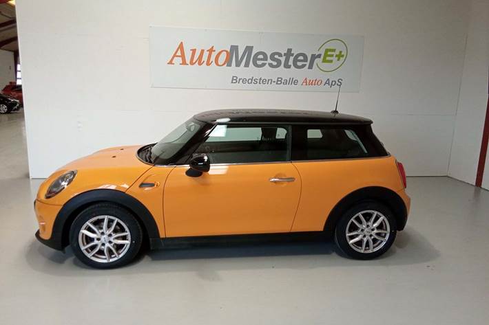 Gul Mini Cooper fra 2015