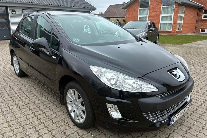 Sort Peugeot 308 fra 2010