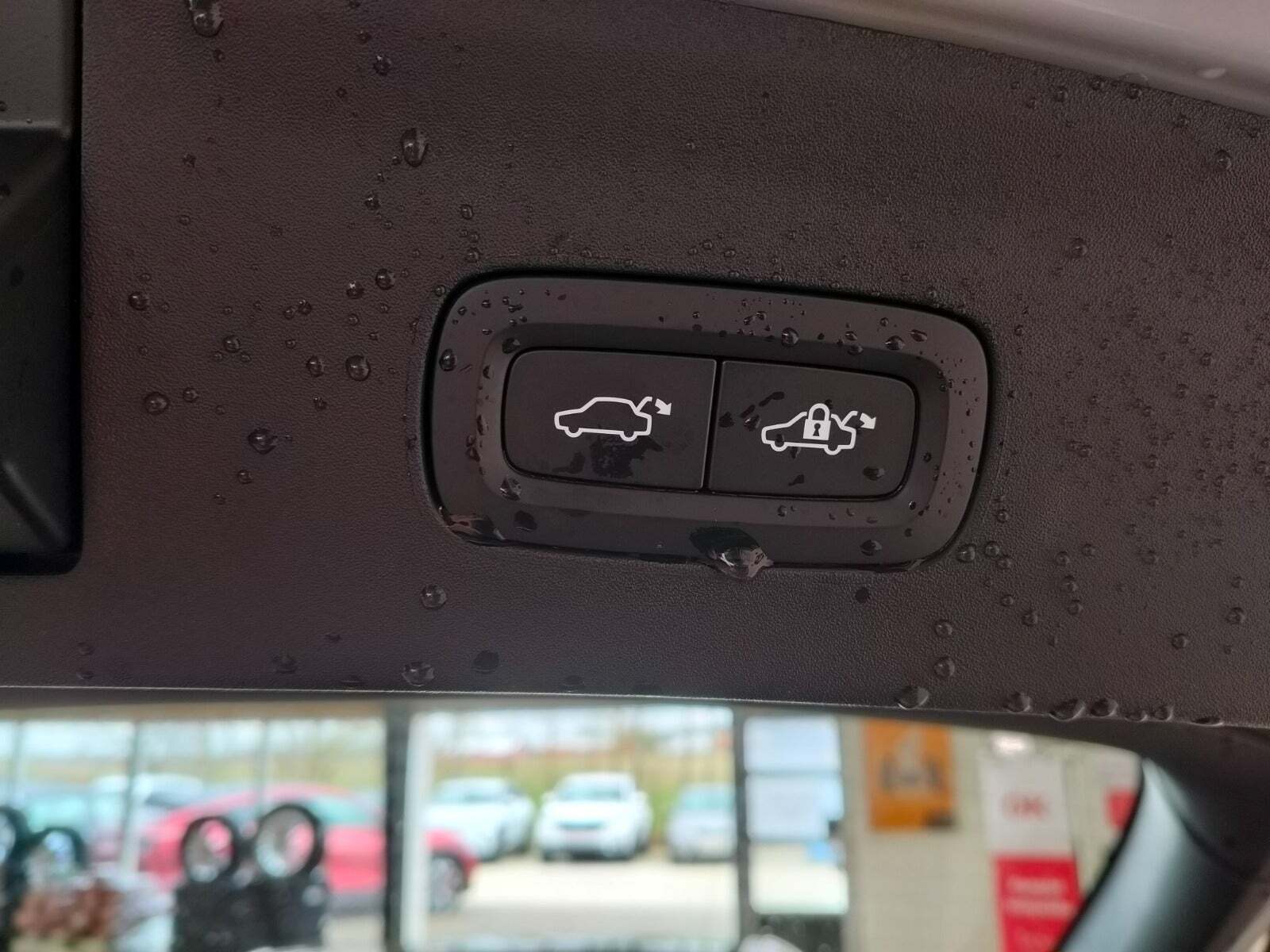 Grå Polestar 2 fra 2023