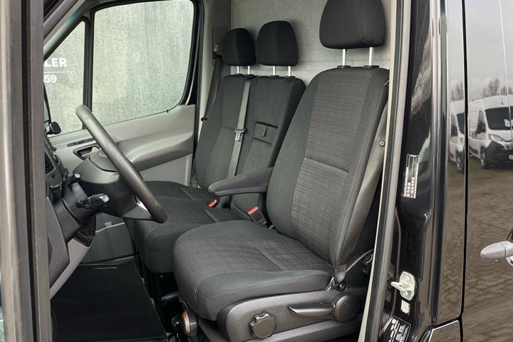 Sort Mercedes Sprinter fra 2017