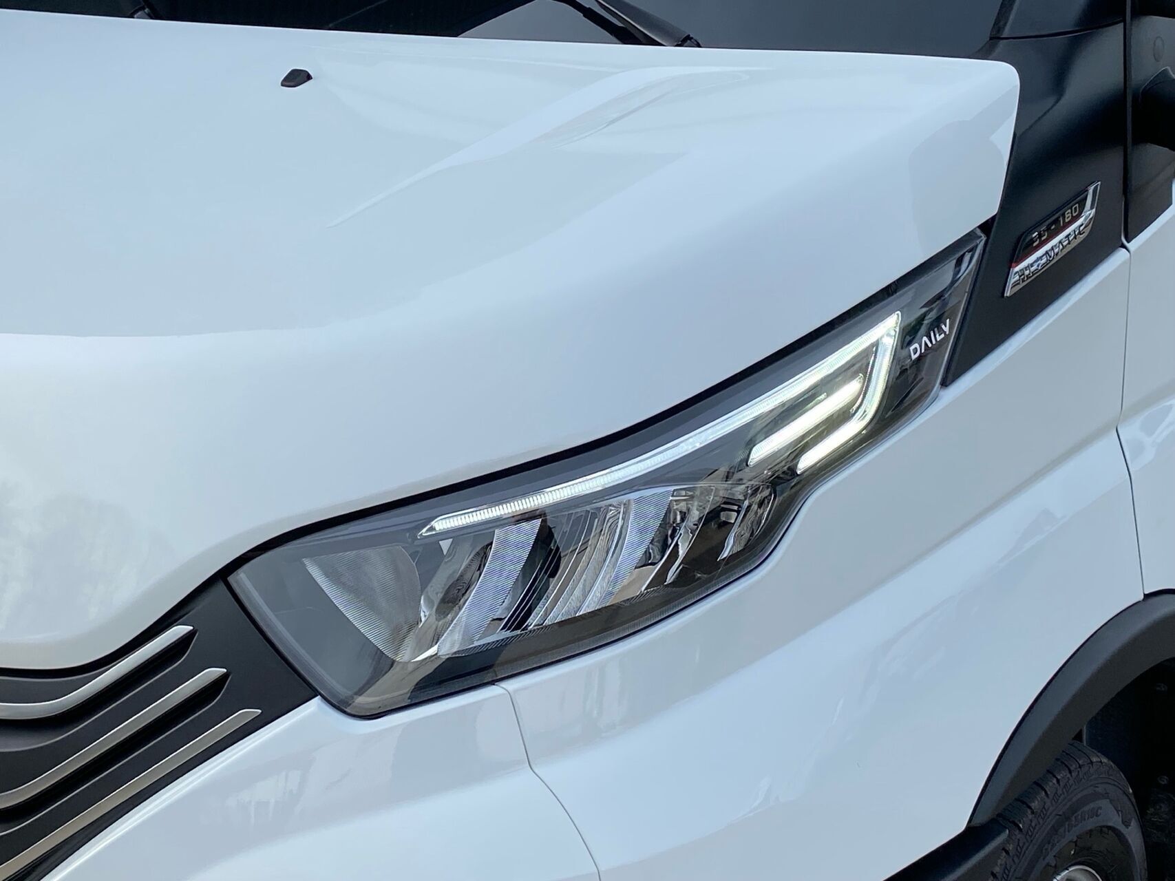 Iveco Daily 3,0 35S18 4200mm D 180HK Ladv./Chas. 8g Aut.