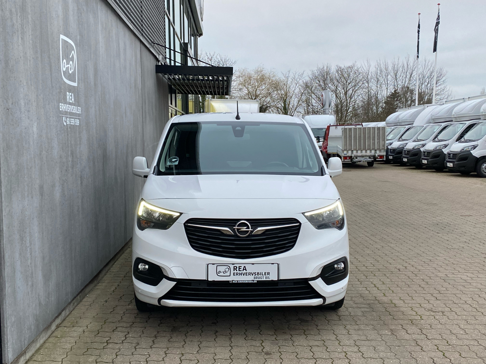 Hvid Opel Combo fra 2019