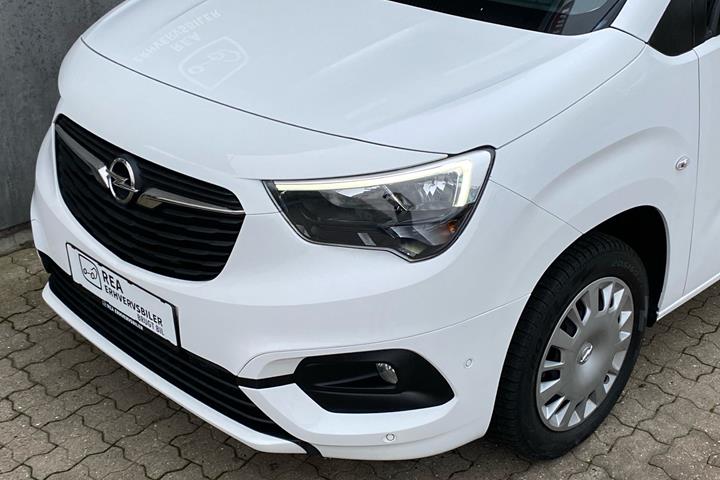 Hvid Opel Combo fra 2019