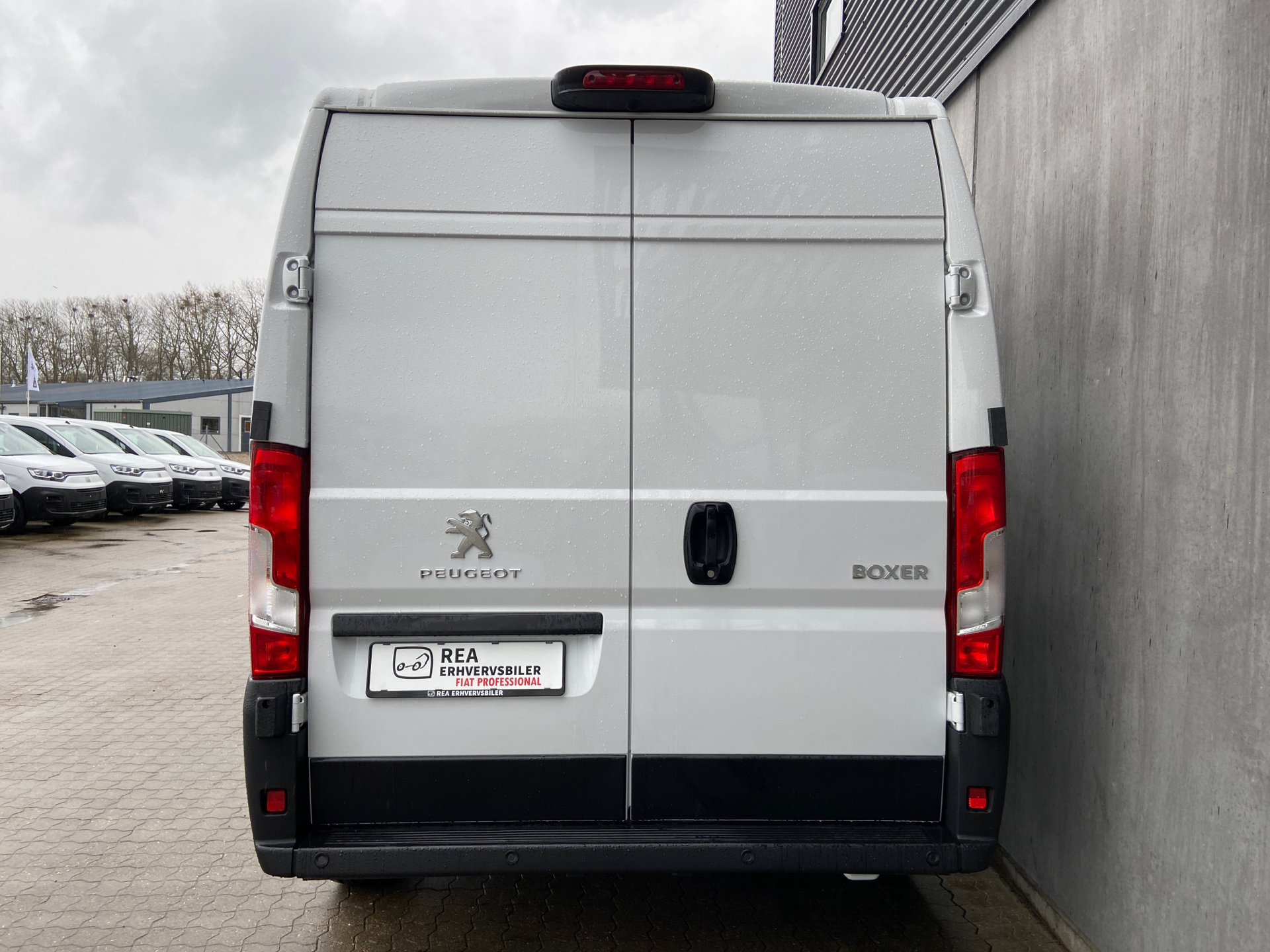 Peugeot Boxer 2,2 333 L3H2 BlueHDi Premium 140HK Van 6g