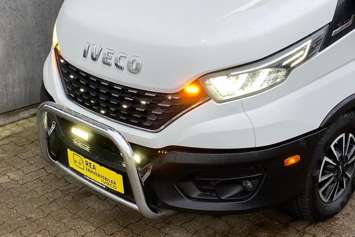 Hvid Iveco Daily fra 2021