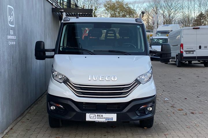 Hvid Iveco Daily fra 2025
